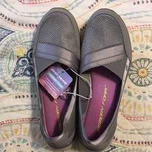 BNWT Skechers Slip on shoe